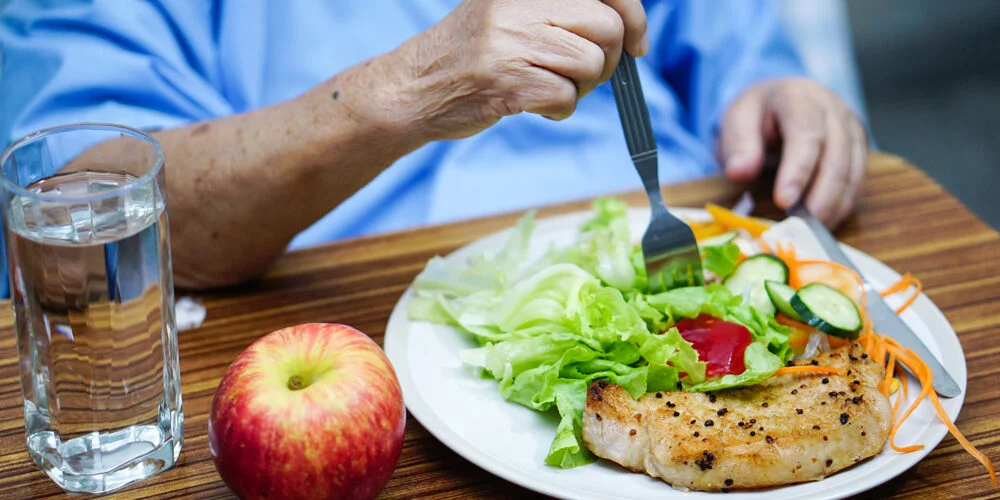 Asian Senior Old Lady Woman Patient Eating Breakfast Healthy Food Hospital 1000x500 1